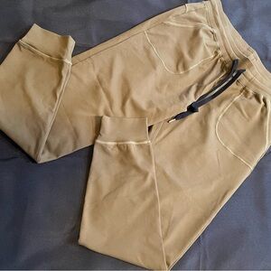 ZYIA NWOT Olive Unwind Jogger Pants